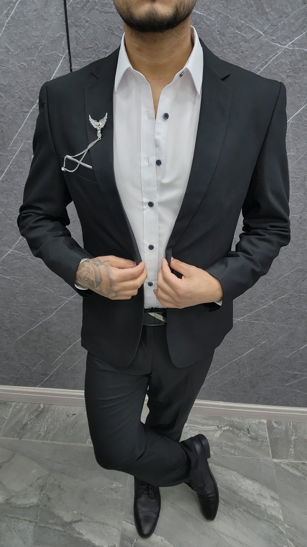 Traje 083