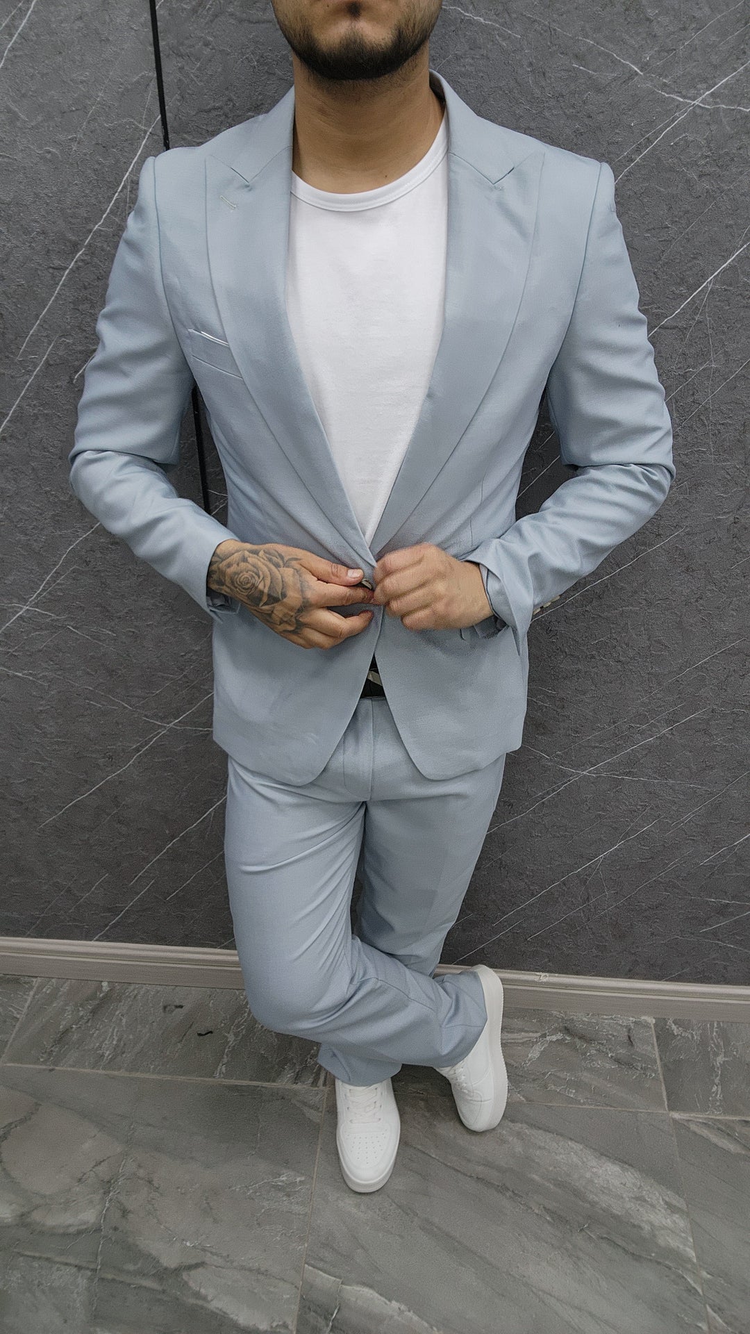 Traje 129