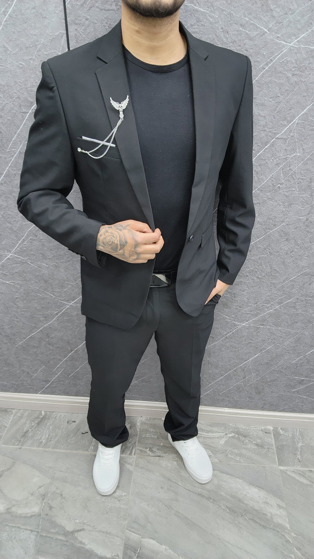 Traje 083