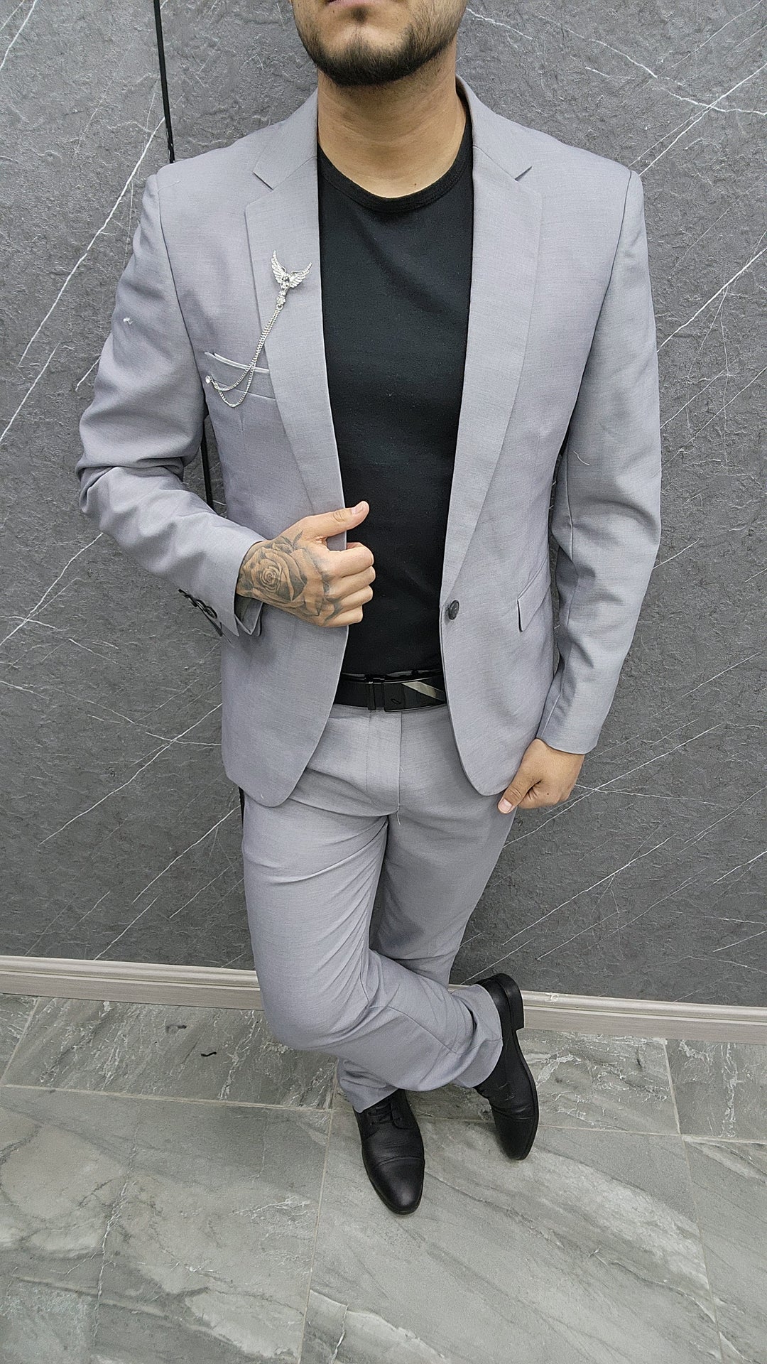 Traje 079