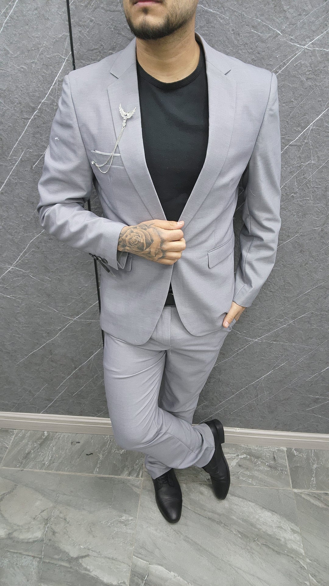 Traje 079