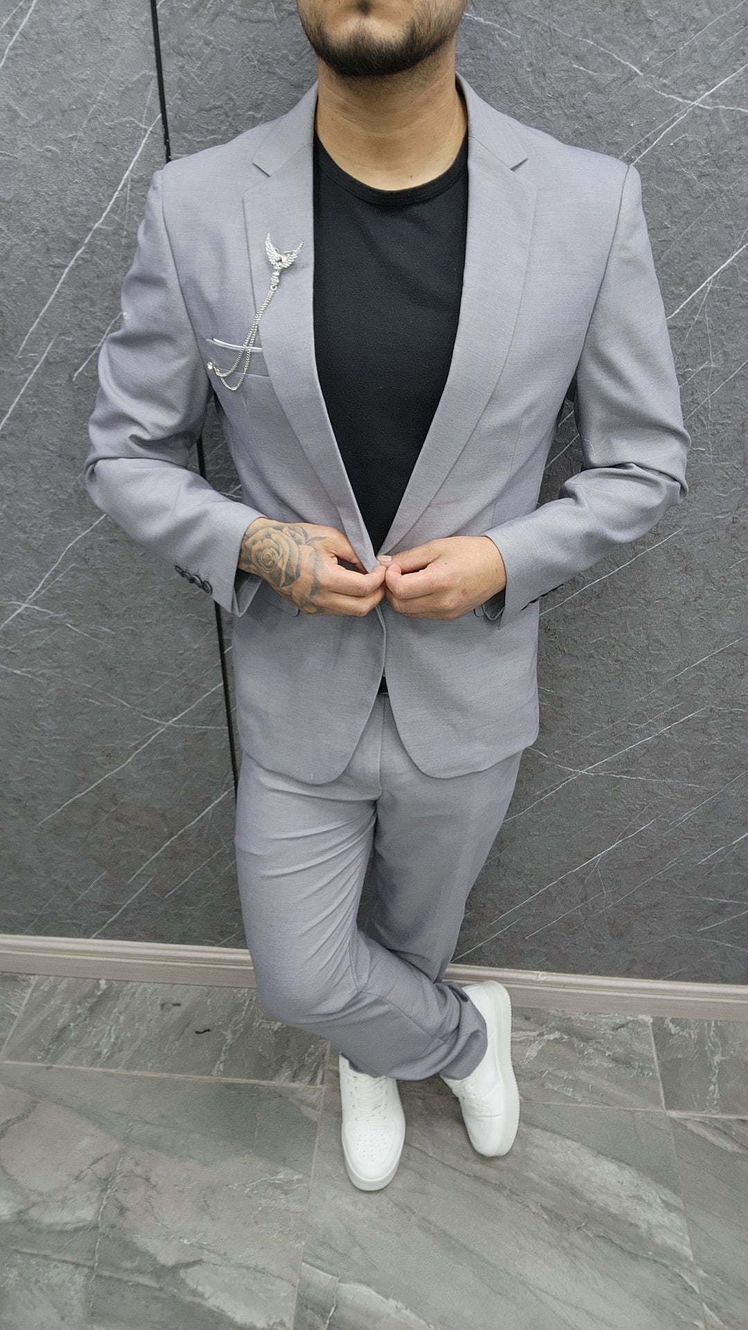 Traje 079