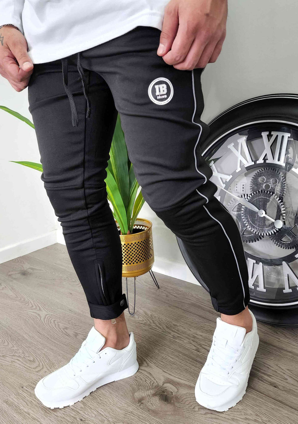 Buzo Black 839 - M - ibstore