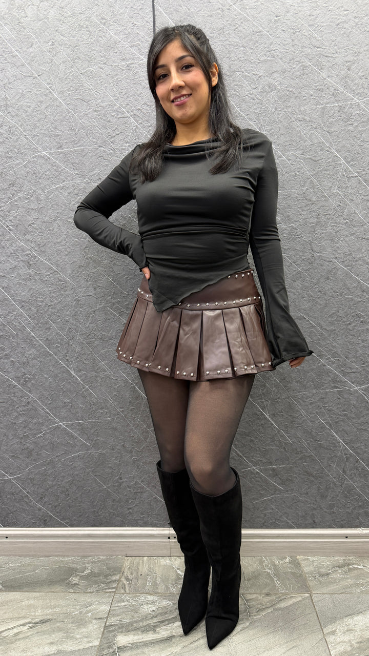 Falda eco cuero Tachas café