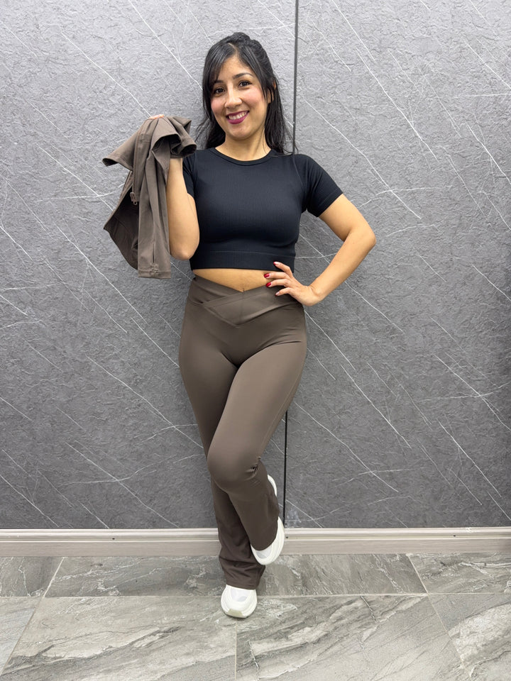 Conjunto Deportivo Café