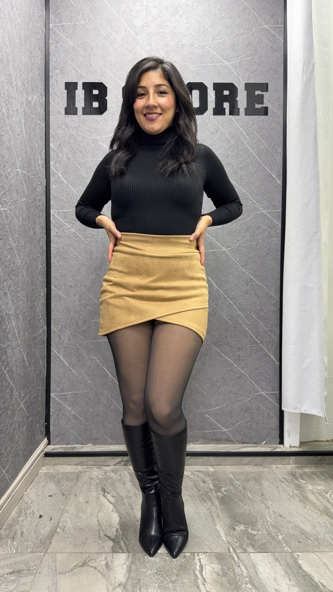 Falda Sami cruzada Beige