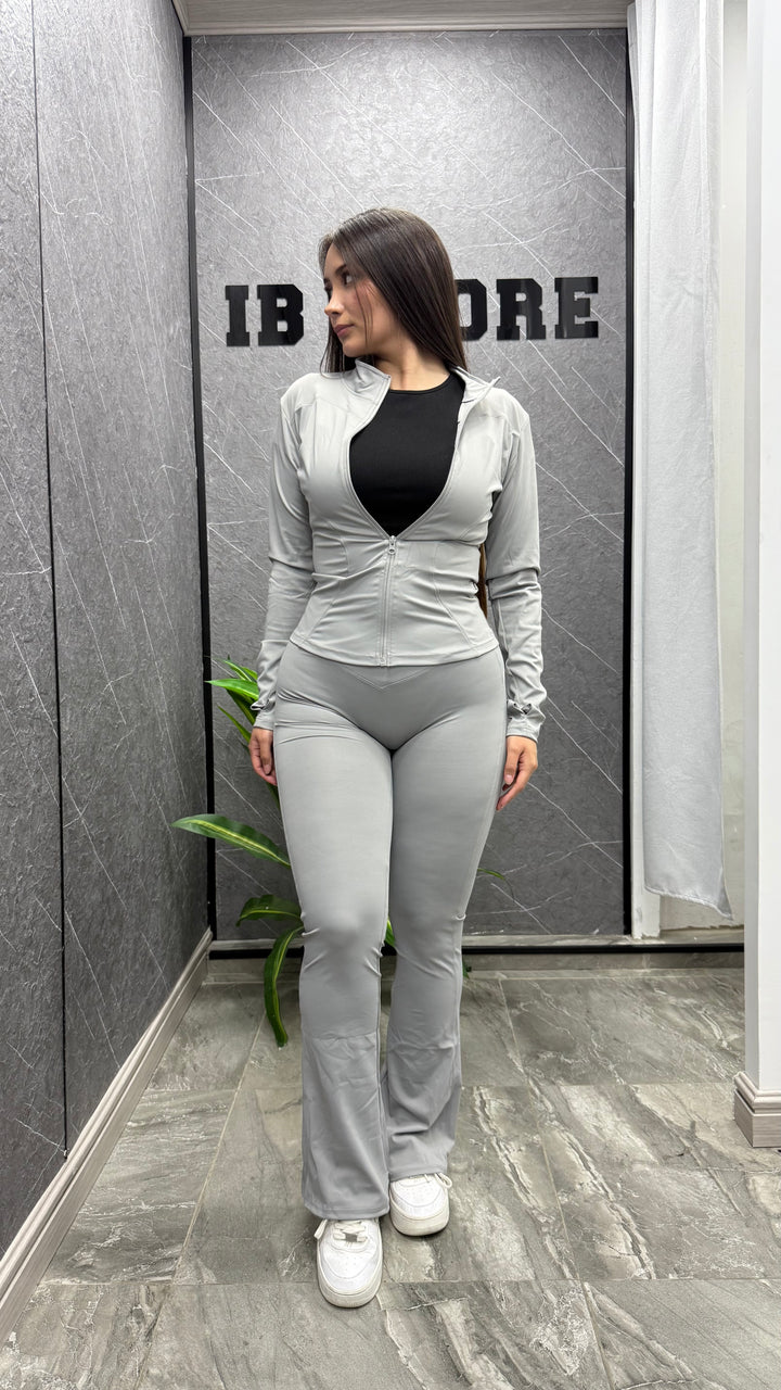 Conjunto Deporivo Gris claro