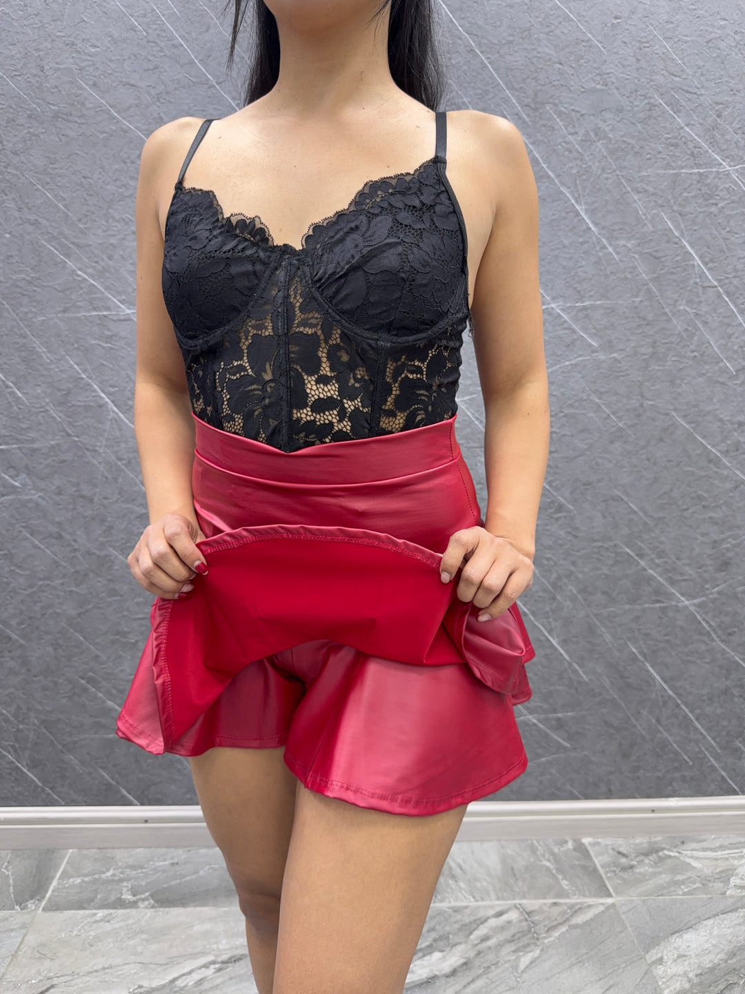 Falda Lulú burdeo