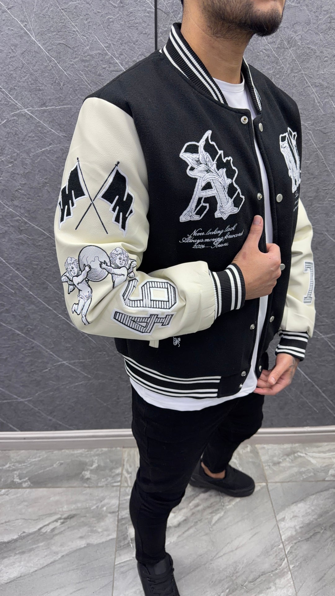 Bomber 7003 Negra con blanco