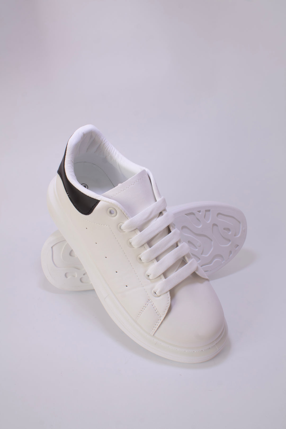 Zapatillas Cedric Black and White