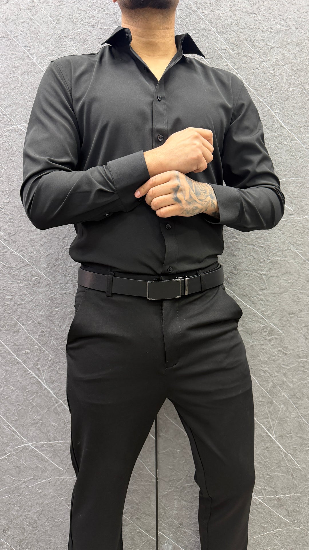Camisa Formal Lorenzo Slim Fit Satinada - negra