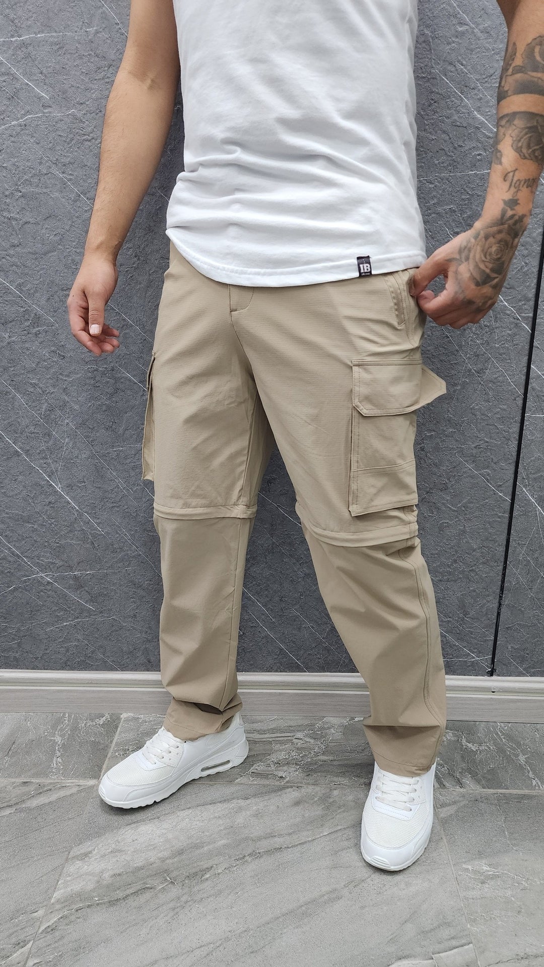 Jogger Altus Crema Mi tienda