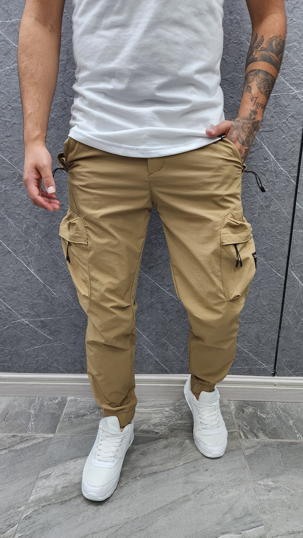 Jogger Fuldry beige Mi tienda