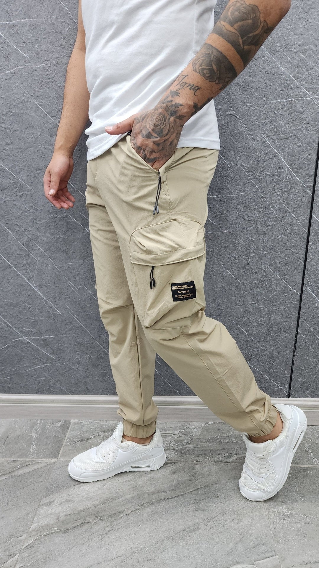 Jogger Fuldry crema Mi tienda