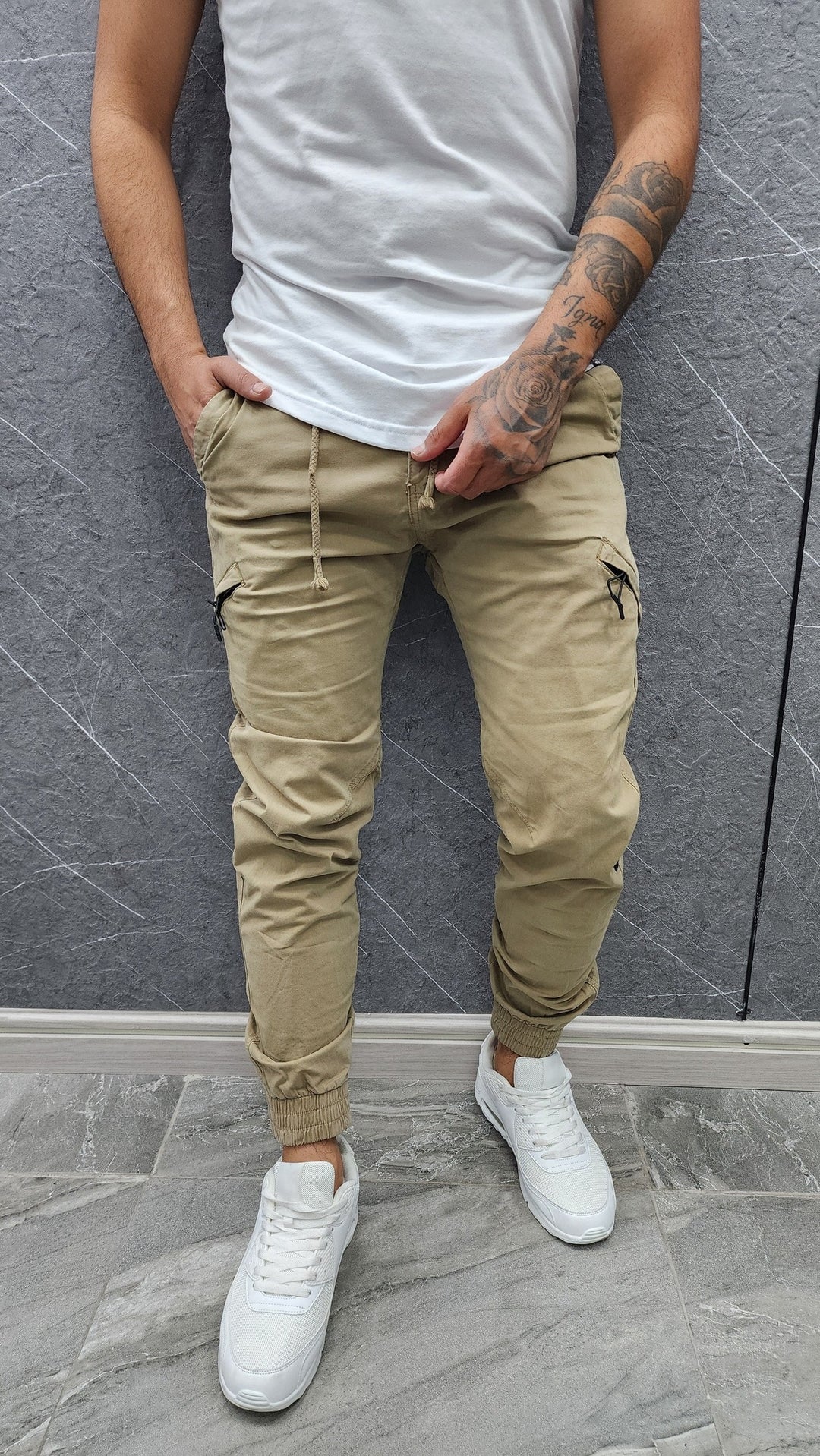 Jogger Sirius beige K01 Mi tienda