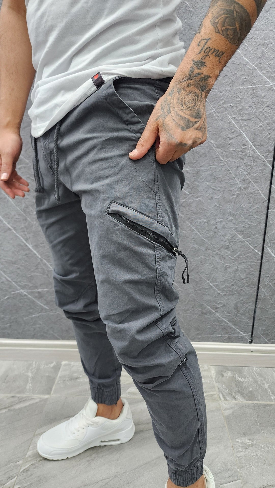 Jogger Sirius gris 108 Mi tienda