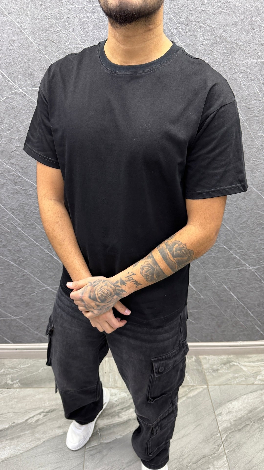 Oversize Black ibstore