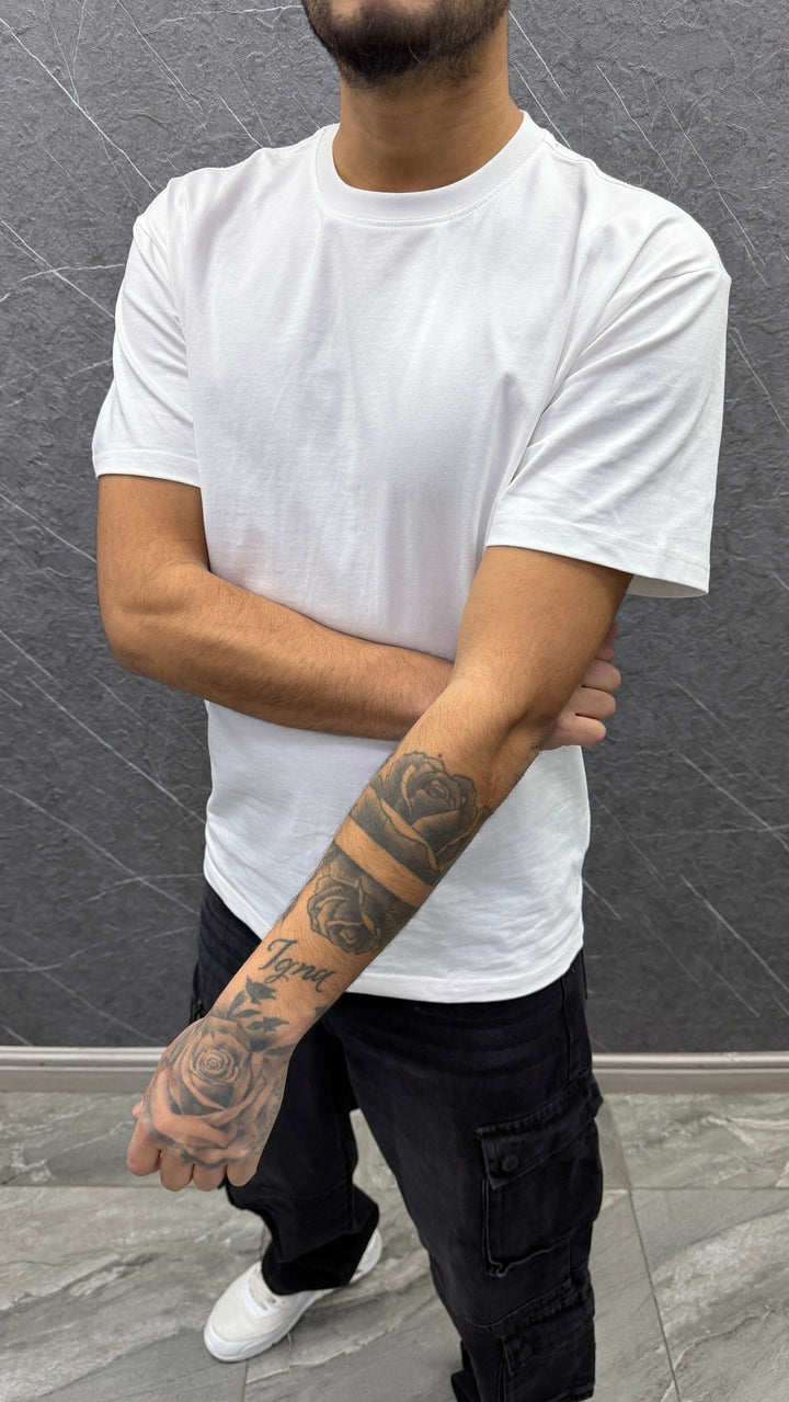 Oversize white ibstore