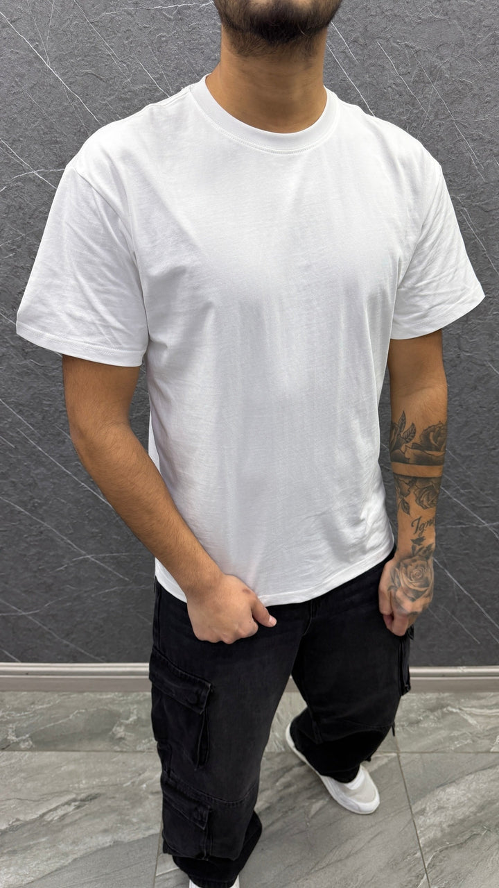 Oversize white ibstore