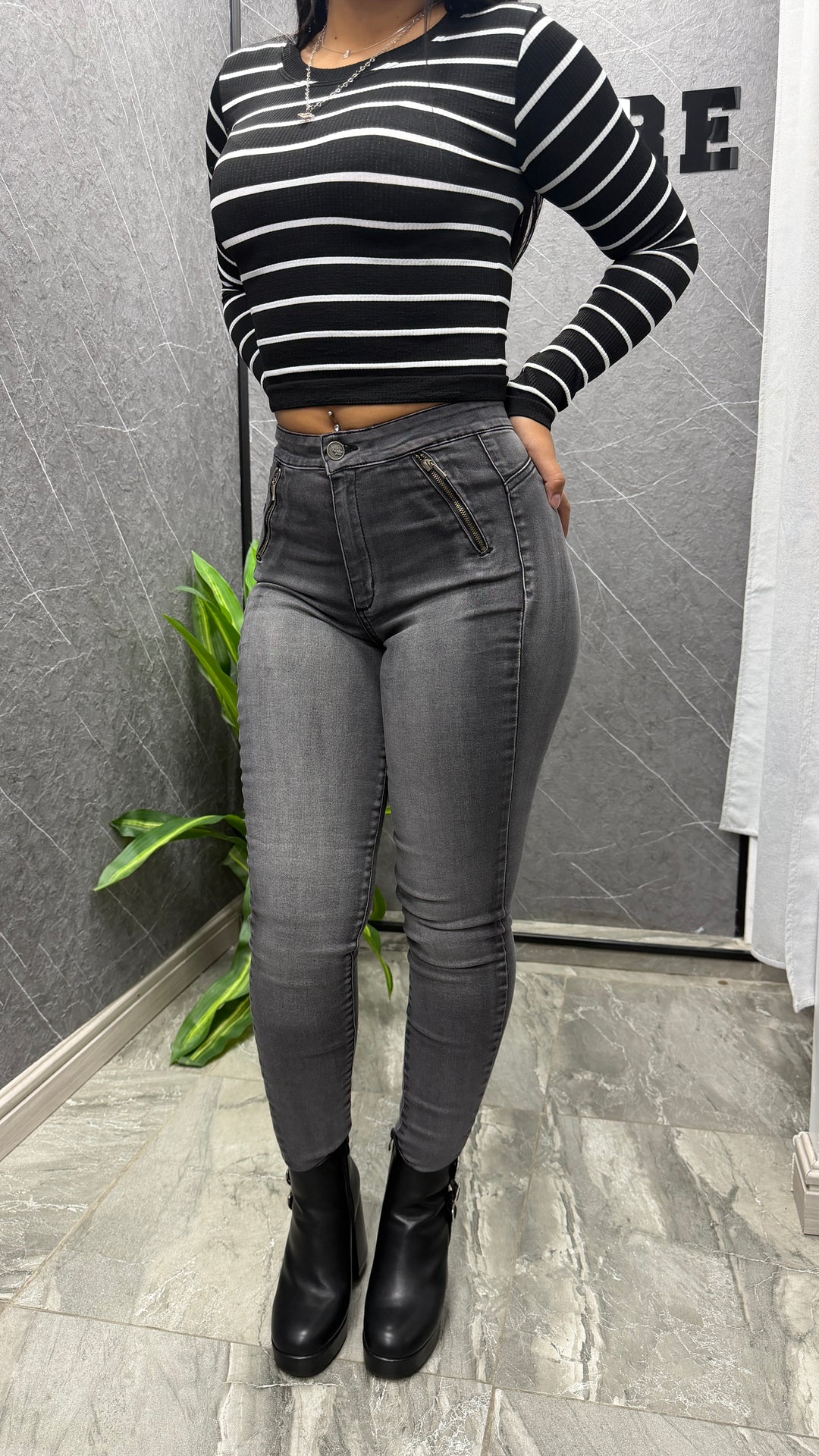 Skinny Gris Cierre Vertical ibstore