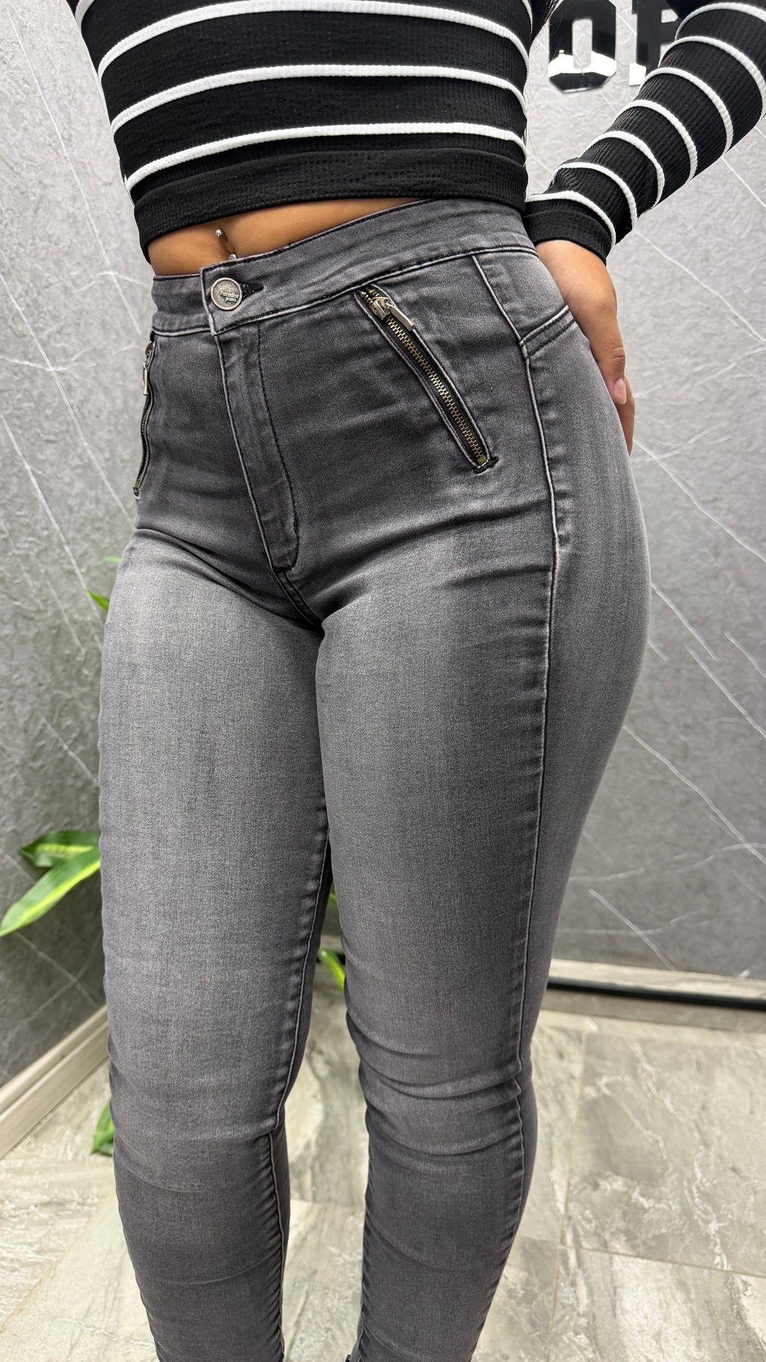 Skinny Gris Cierre Vertical ibstore