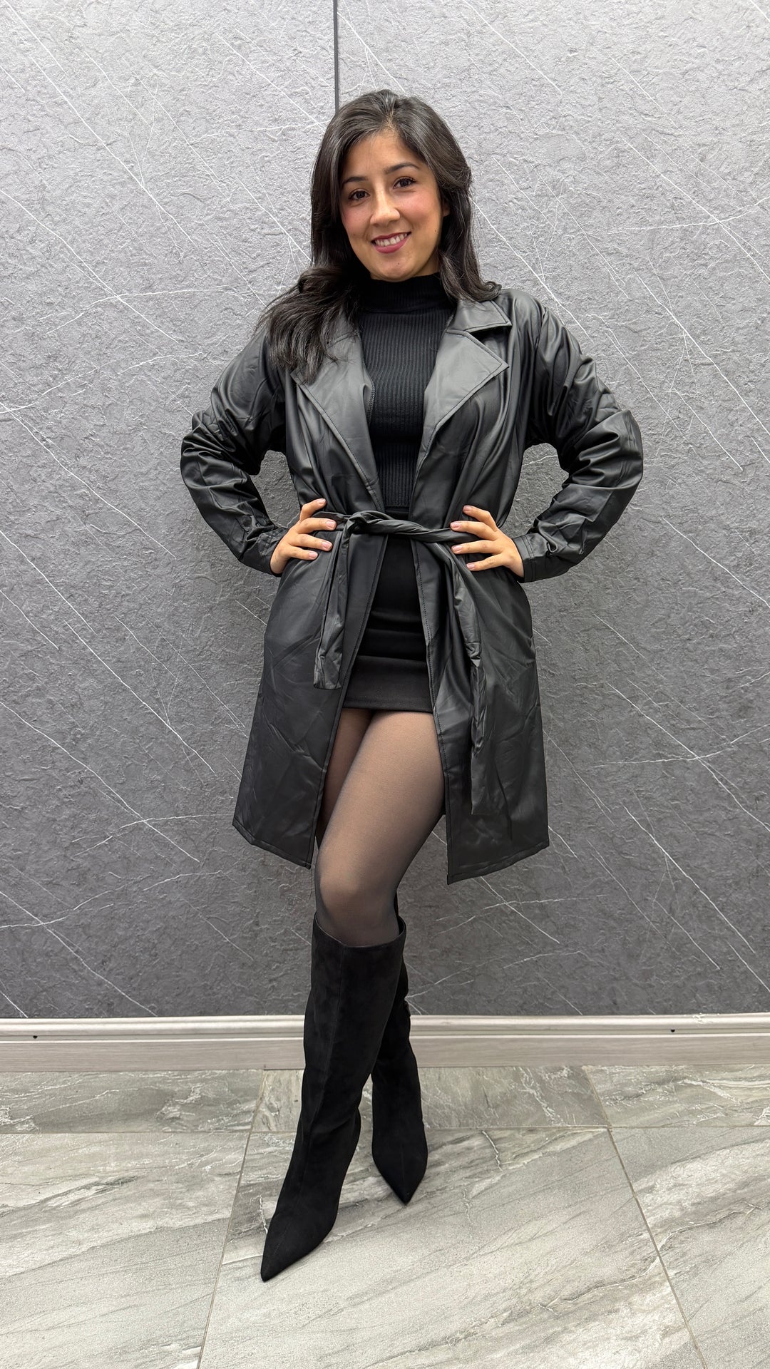 Trench liviano eco cuero ibstore