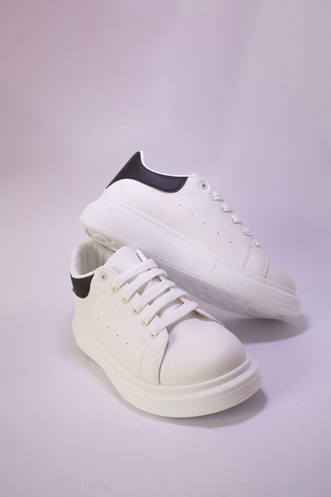 Zapatillas Cedric Black and White Mi tienda