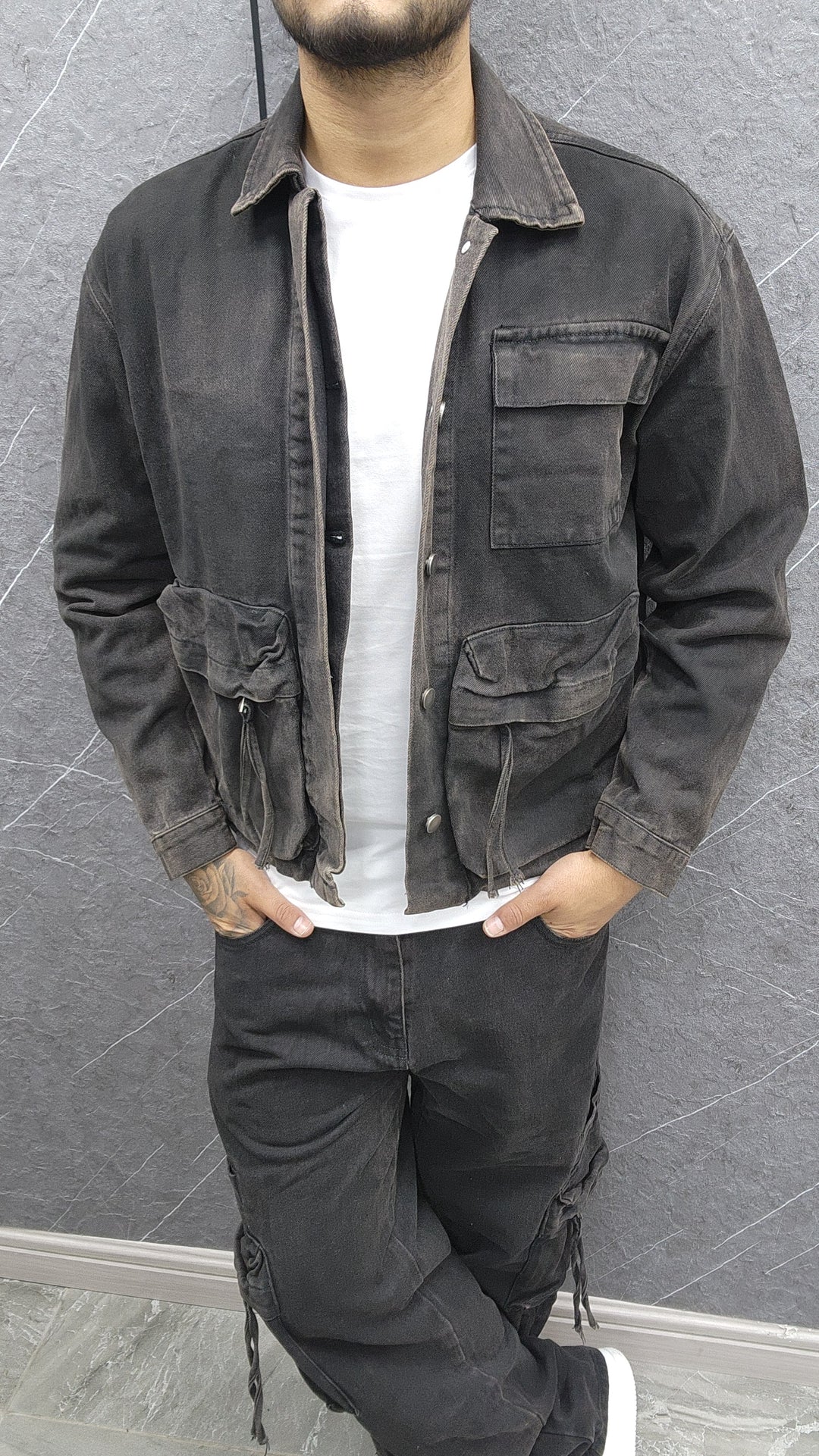 42A Black