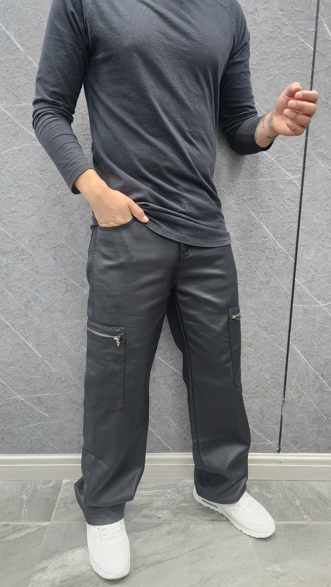 Pantalón eco cuero