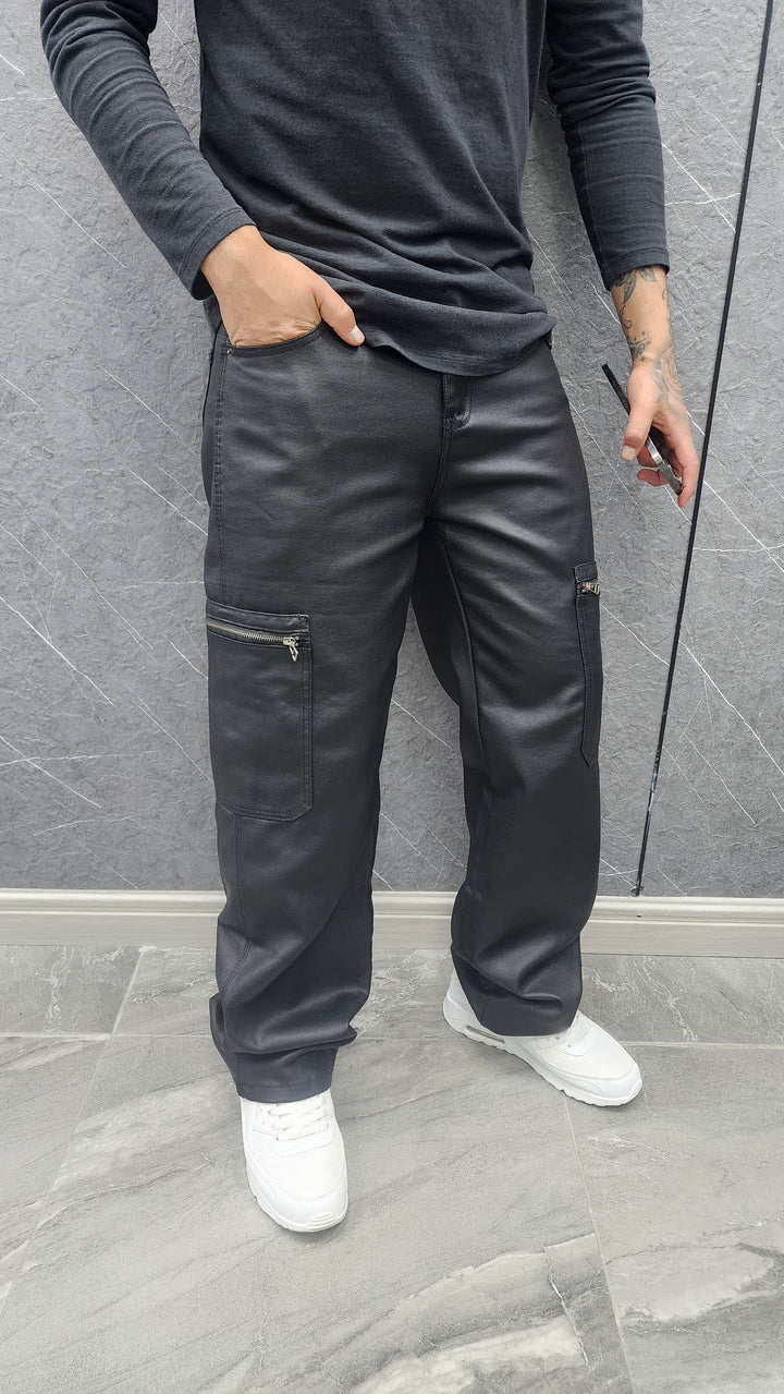 Pantalón eco cuero