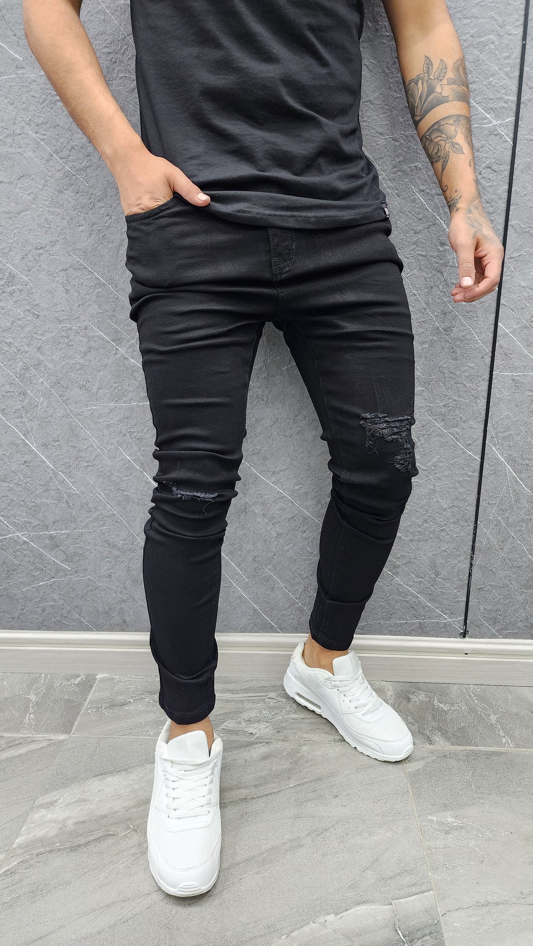 Jeans destroyed  negro