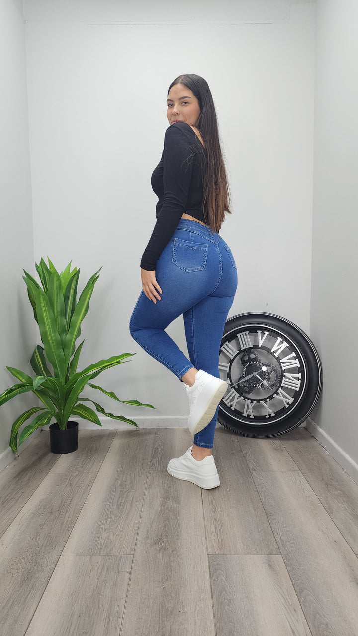 Skinny Martina 02-1