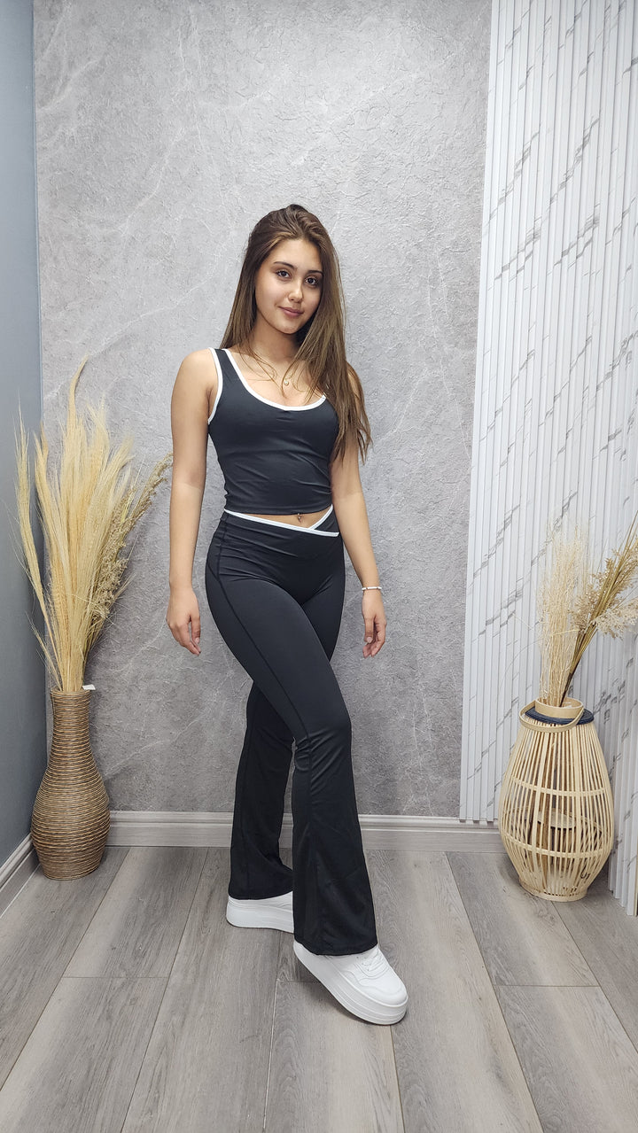 Conjunto deportivo Negro