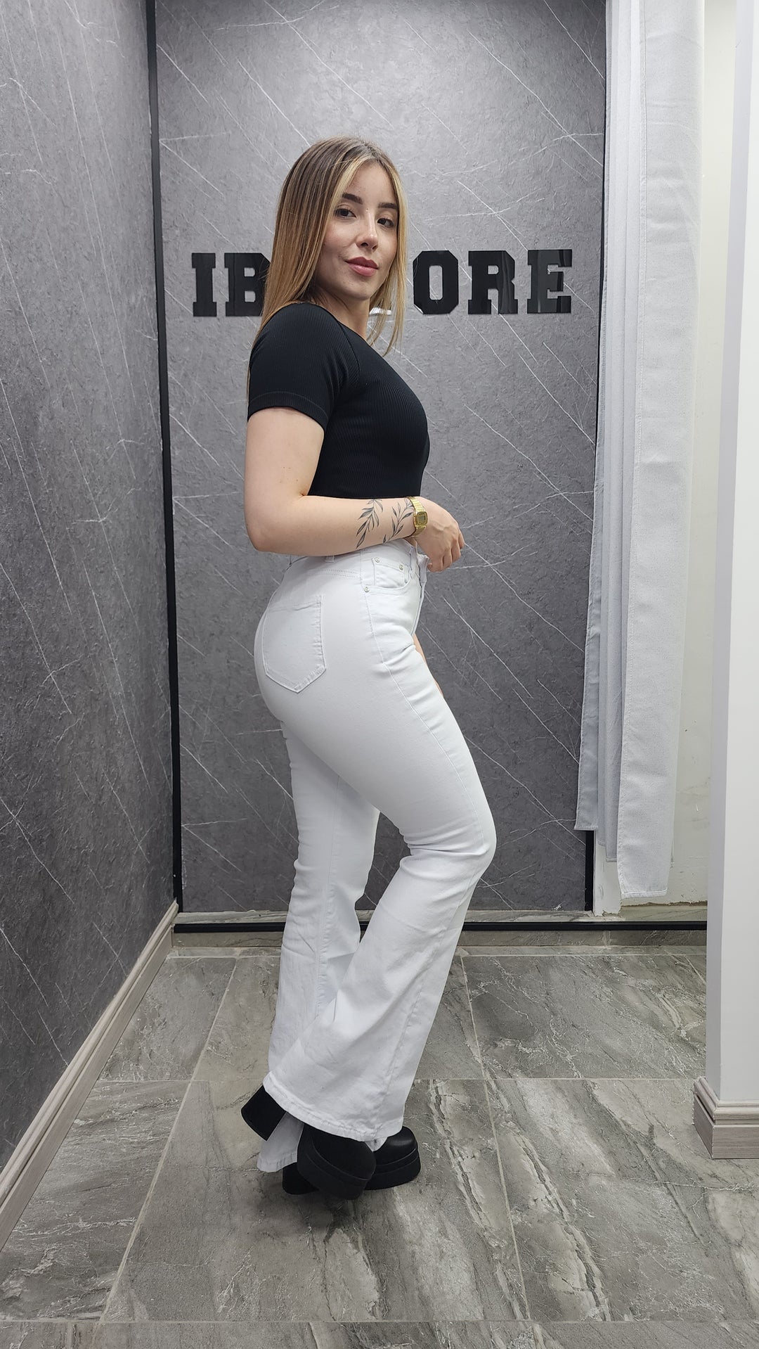 Jeans Flare liso Alba