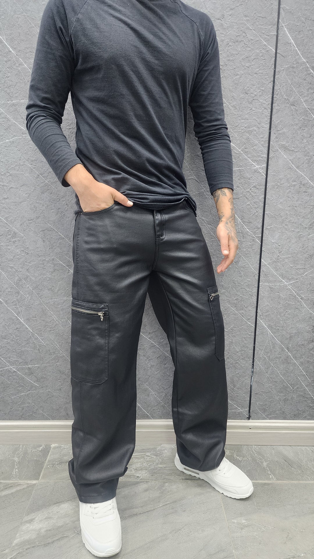 Pantalón eco cuero