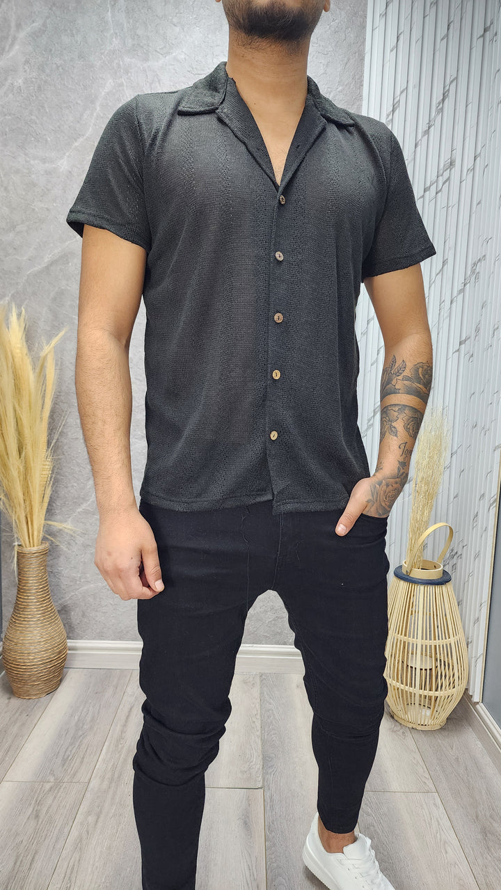 Camisa Negra (174)