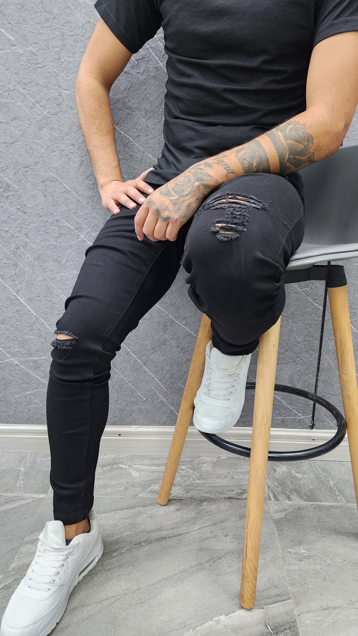 Jeans destroyed  negro