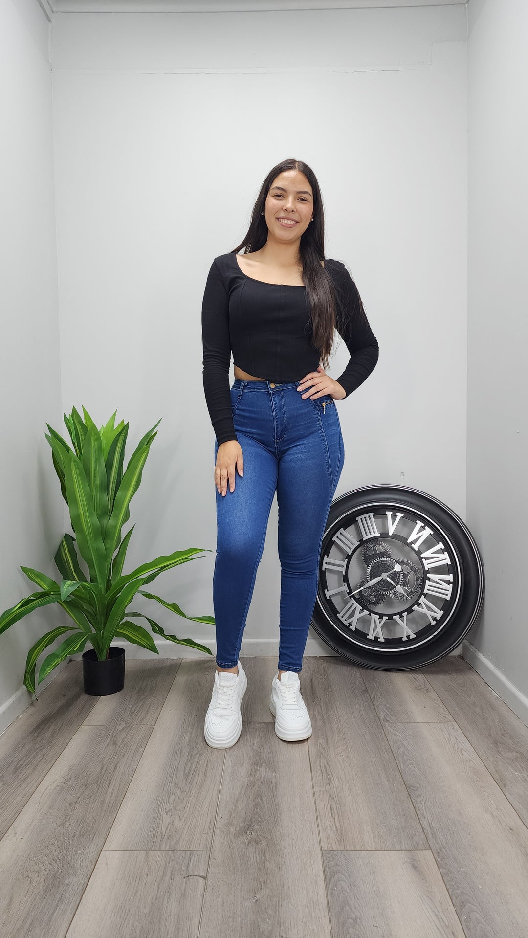 Skinny Izel 06-2